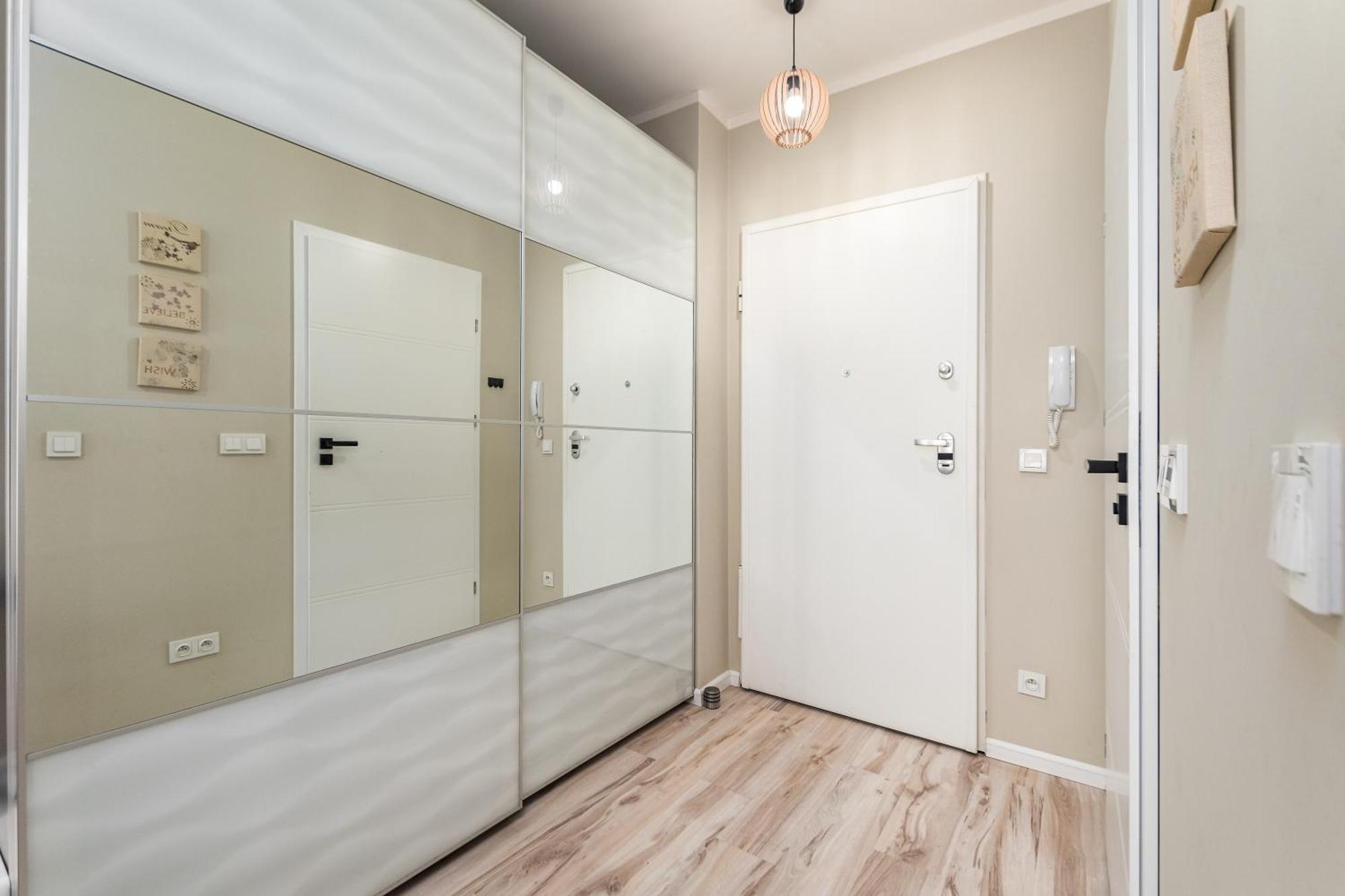 Jana Kazimierza 35 By Homeprime Varşovia Exterior foto